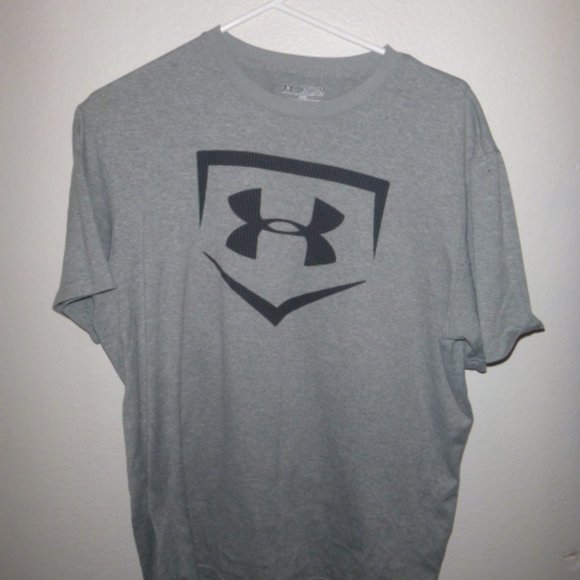 UNDER ARMOUR  Brand  Shirt  NWOT  Loose  Gray  Size M - Picture 1 of 3